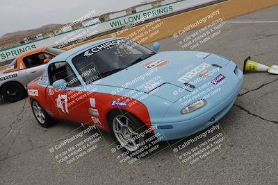 media/Jun-01-2025-CalClub SCCA (Sun) [[eae223c5dd]]/Around pit/